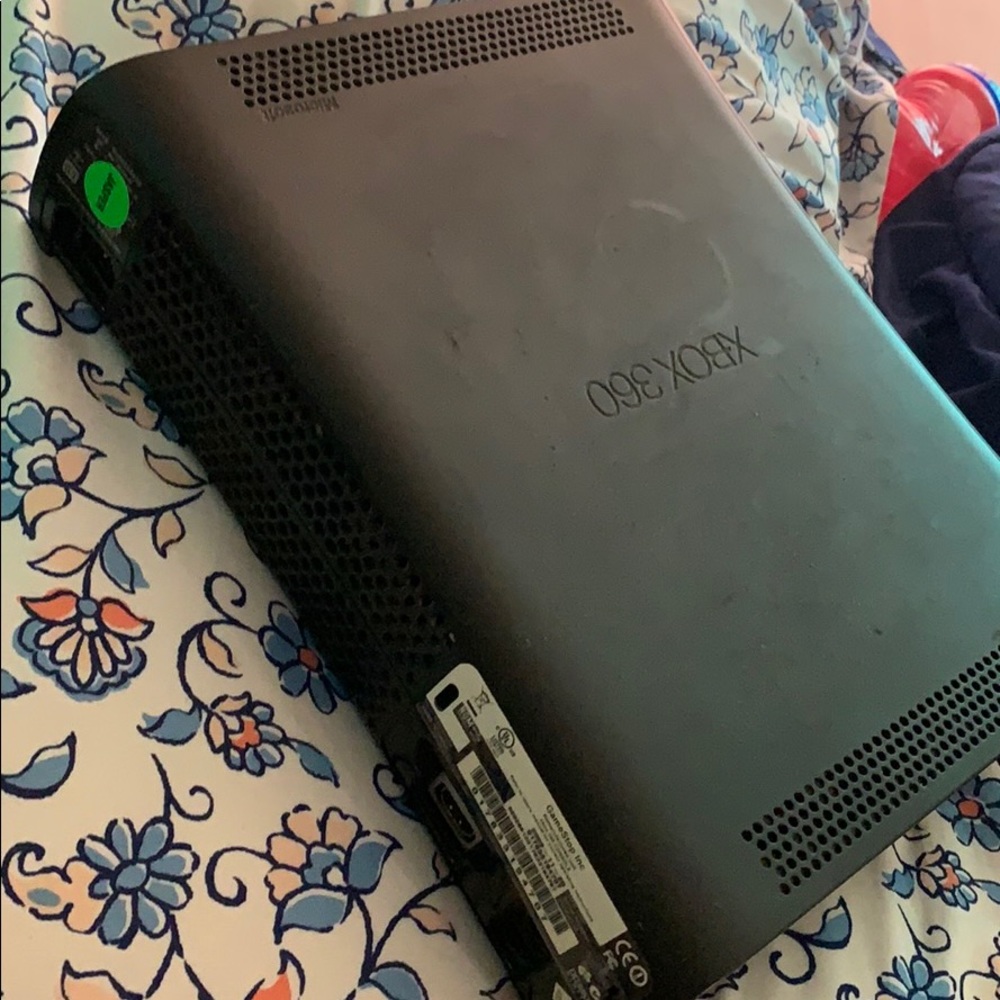 Xbox 360 - Picture 4 of 4